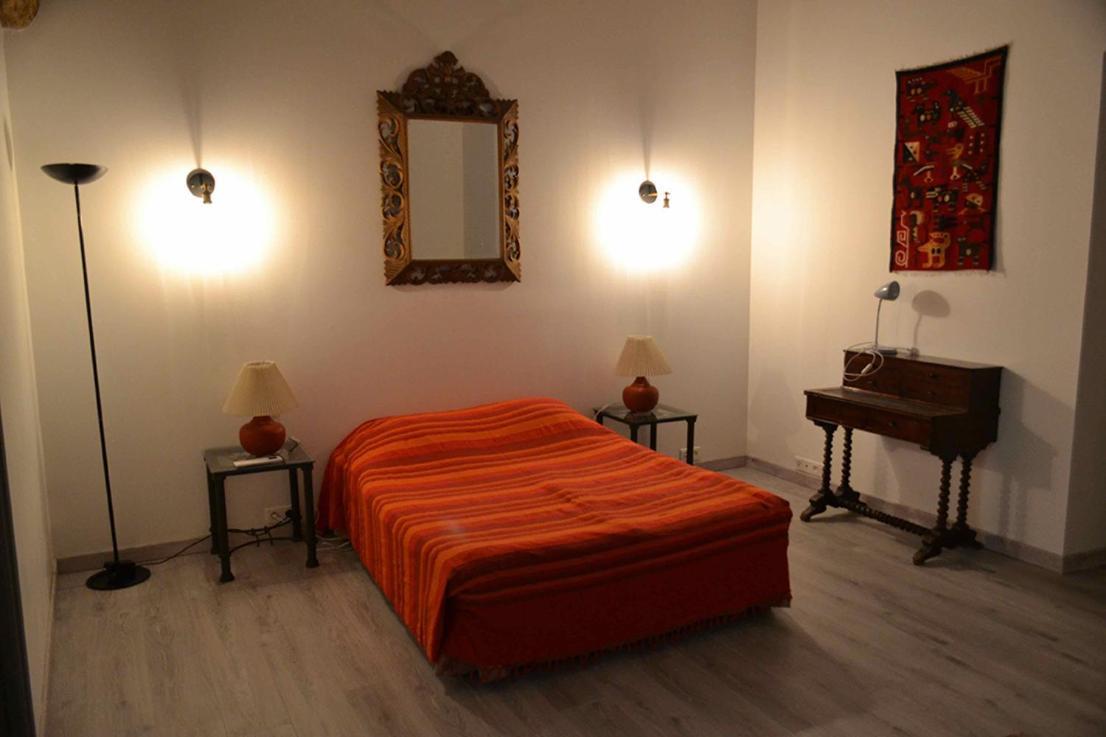 Chambres D Hotes De Charme Dans Mas La Souvine Du 17Eme, Chambres Climatisees Bédarrides Kültér fotó